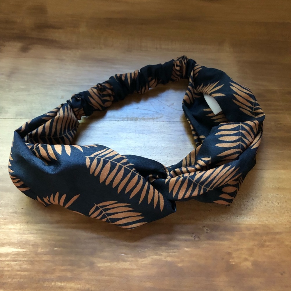 LOFT Headband EUC